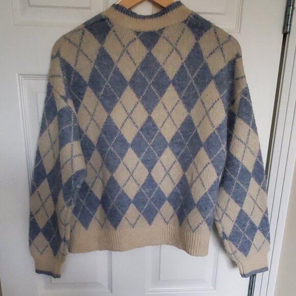 For The Republic Blue and Beige Argyle diamond pattern Cardigan SZ M - Picture 3 of 9